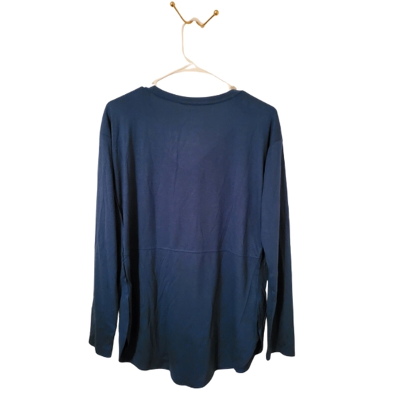 New with tag. Blue long sleeve v-neck top. Size M. - Picture 2 of 5